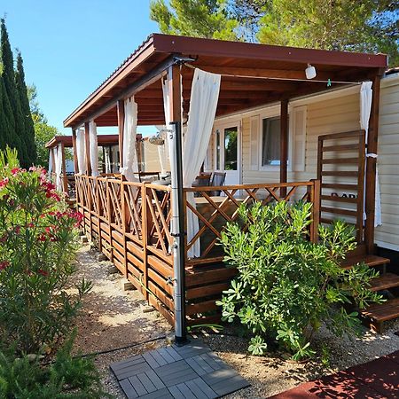 Mobile Home Sea Fairy , Jezera , Murter ทิสโน ภายนอก รูปภาพ