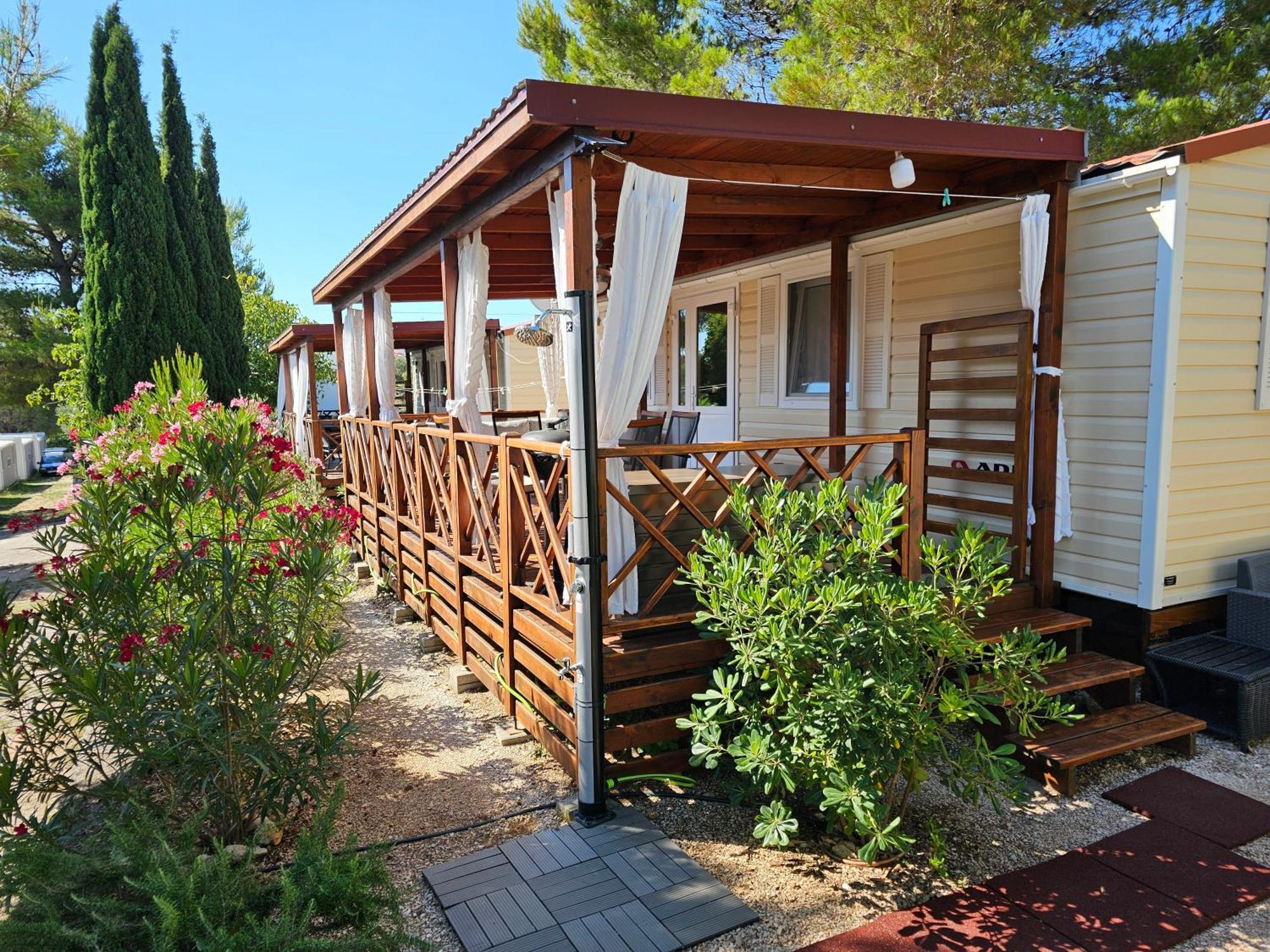 Mobile Home Sea Fairy , Jezera , Murter ทิสโน ภายนอก รูปภาพ